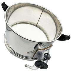 Expand your Predator drum capacity to 110L with the Predator Extender Ring, enhancing your cleaning capabilities significantly.